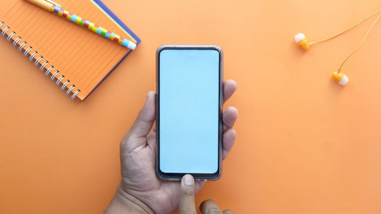 Cep Telefonu Çiçek Sepeti’nden Alınır!