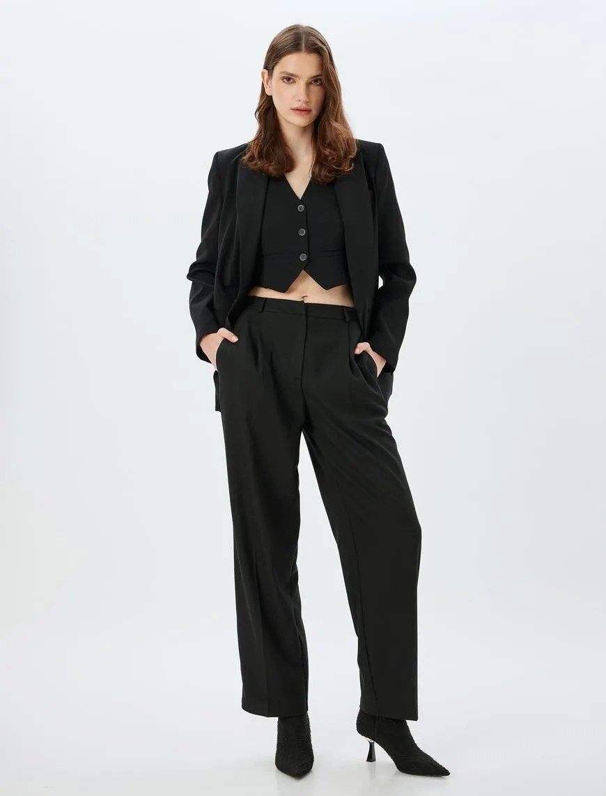 Koton' da 2.500 TL Üzeri Alışverişlerde %50 İndirim